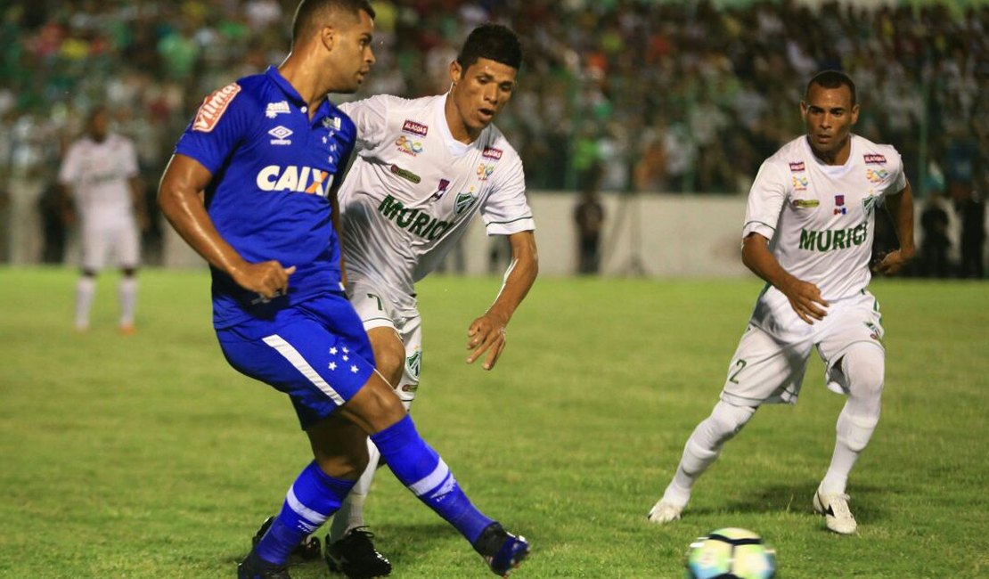 Com o retorno de Sinval, Murici viajou para Belo Horizonte onde enfrenta o Cruzeiro