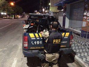 PRF prende cinco adultos e apreende três adolescentes durante fim de semana