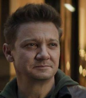 Jeremy Renner está em estado crítico após acidente