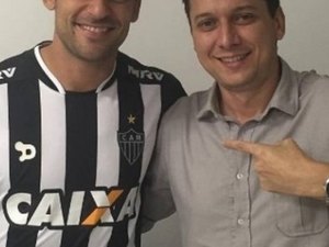 Fred já é reforço do Atlético e poderá estrear neste domingo