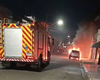 Land Rover pega fogo e mobiliza bombeiros no bairro Brasília, em Arapiraca