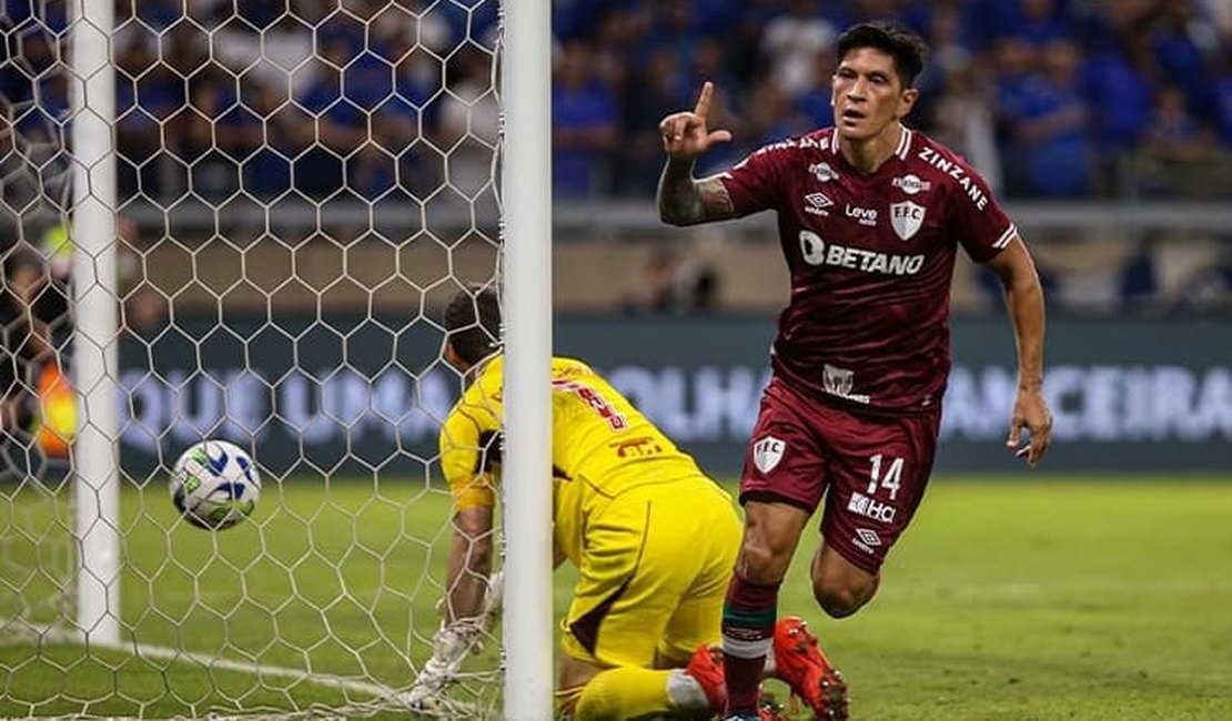 Cano faz dois e Fluminense busca empate contra Internacional no primeiro  jogo da semifinal da Libertadores