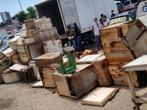 Mais de quatro mil toneladas de equipamentos são apreendidos no Mercado da Produção