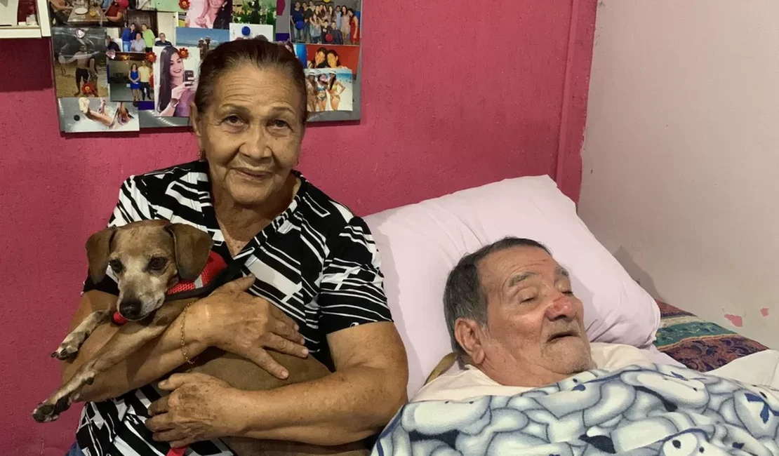 Casal de idosos é resgatado de incêndio após latido de cachorro na Bahia
