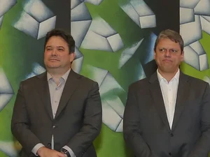 Em meio a crise com bolsonaristas, Tarcísio troca chefe da Casa Civil