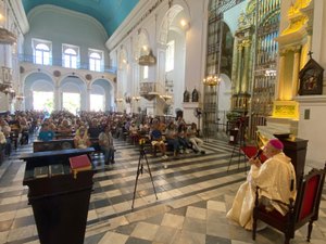 Missa solene de Corpus Christi reúne fiéis na Catedral Metropolitana