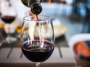 Estudo revela que bebida alcoólica prejudica a libido feminina