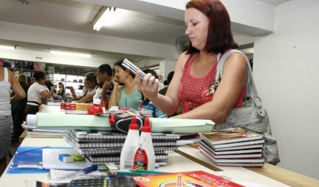 Procon Alagoas alerta: materiais escolares devem conter selo do Inmetro