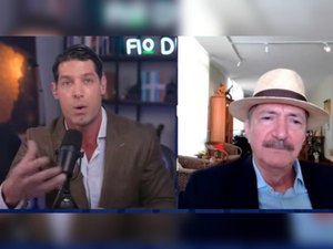 VÍDEO: Ex-ministro alagoano bate boca com blogueiro de direita; “maloqueiro, covarde”
