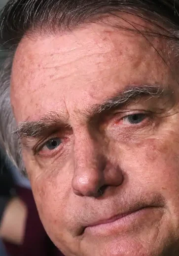 Bolsonaro passa mal e é levado para hospital em Brasília