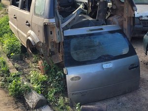 Homem é preso acusado de fazer desmanche ao lado de delegacia