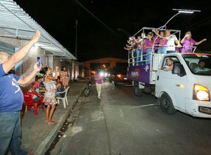 Caravana do 15 percorre conjuntos do Benedito Bentes