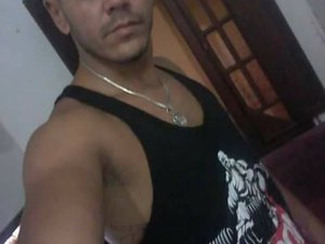 Homem morre após ser alvejado por nove disparos