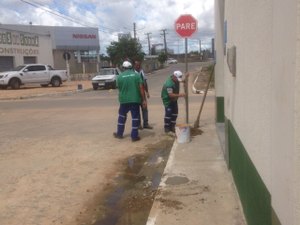 Vereador atende pedido da população e aciona SMTT para colocação de placas