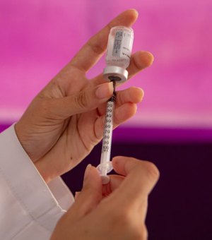 Vacina contra HPV passa a ser aplicada em dose única a partir deste mês