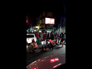 [Vídeo] Estudantes da rede estadual protestam no Centro de Arapiraca