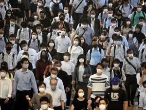 Japão vê disseminação inédita da covid-19 e recorde de casos em Tóquio