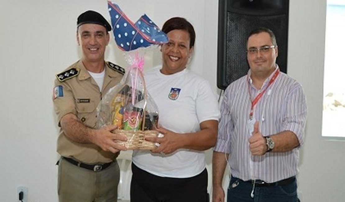 Mães policiais militares comemoram seu dia com programação especial