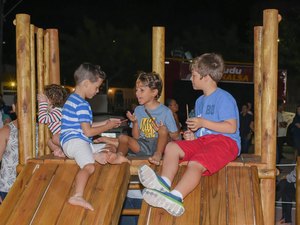 Prefeitura transforma área de descarte irregular em praça sustentável