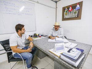 Unidade Básica de Saúde: prefeito Gilberto Gonçalves assina ordem de serviço para início das obras
