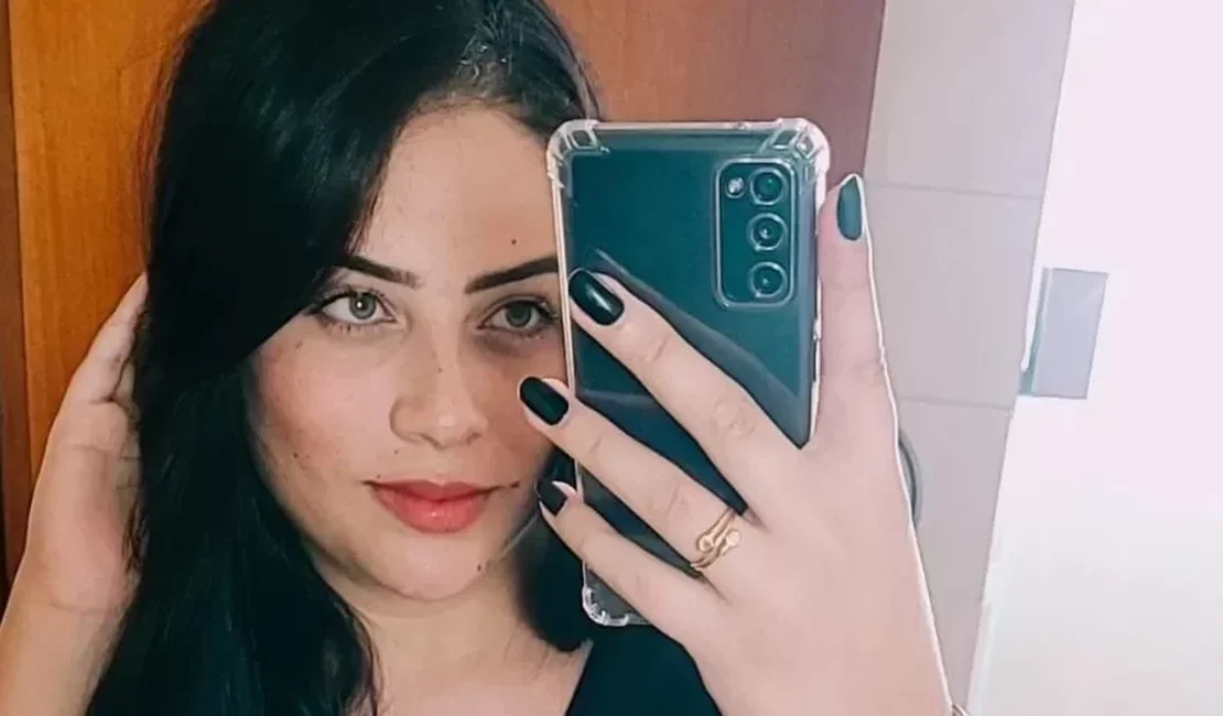 'Nasci mulher por fora e homem por dentro': ela vive com síndrome rara