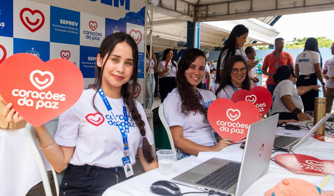 Corações da Paz nas Escolas leva diversos serviços gratuitos ao Benedito Bentes