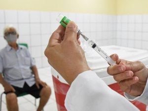 Maragogi inicia vacinação contra Covid-19 para idosos de 66 anos