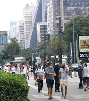 Covid-19: Brasil registra 72,7 mil casos e 2,3 mil mortes em 24 horas