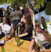 Manu Bahtidão surpreende fãs ao cantar em praça pública de Batalha