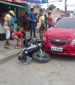 Motociclista fratura perna após acidente em Arapiraca