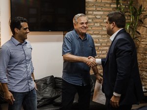 Ronaldo Lessa informa à Câmara Municipal que fica impossibilitado de assumir a prefeitura