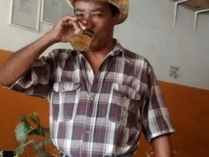 Velório de dono de bar tem homenagem com música brega e bebida em Maceió