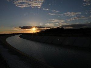 Uso da água do Canal do Sertão pode ser taxado, sugere Comitê Gestor