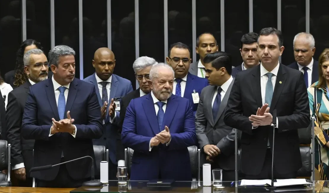 Lula convida Arthur Lira para viagem à China