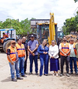 Prefeita acompanha fase final das obras da Avenida Norte/Sul, em Palmeira dos Índios