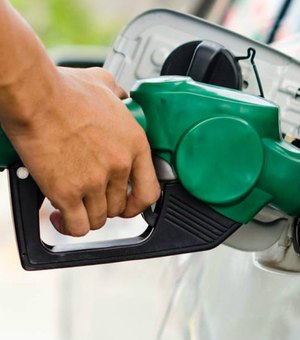 Preço médio da gasolina chega aos R$5 em Delmiro Gouveia  