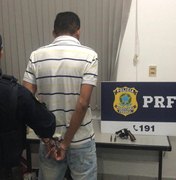 Homem é preso com arma e munições na BR-101, em São Miguel dos Campos