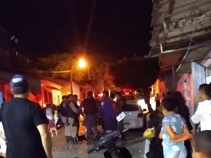 Mulher descobre traição de marido e o esfaqueia na frente do filho de 3 anos, em Arapiraca