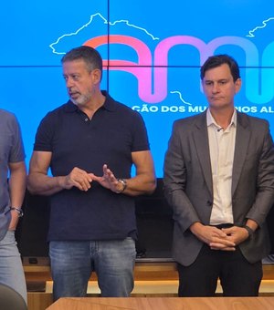 ‘Meu mandato sempre estará à disposição dos municípios’, diz Arthur Lira em reunião da AMA