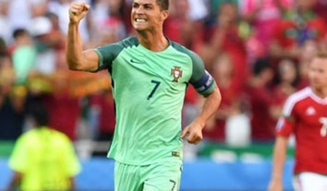 Portugal passa sufoco, mas avança na Eurocopa