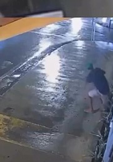 Homem invade pizzaria na Jatiúca durante a madrugada e furta celulares
