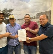 Prefeito de Igaci encaminha projeto de reajuste de 6% aos servidores da Educação