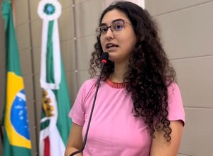 Teca Nelma propõe mais presença feminina na ciência e reforça lutas sociais em Brasília
