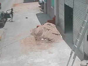 Necessaire levada após cair no chão com R$14 mil é devolvida em Arapiraca