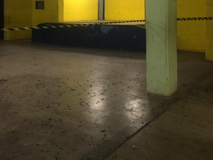 Localizada próximo ao Pinheiro, escola tem área interditada por conta de rachaduras 