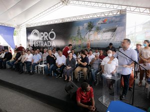 Governador inaugura e autoriza rodovias que vão fortalecer o desenvolvimento de Penedo e região