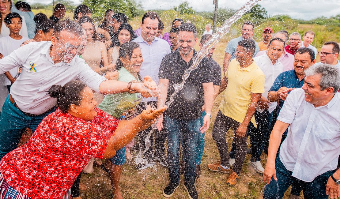 Governo de Alagoas entrega sistema de dessalinização à comunidade Santa Rosa, em Mata Grande