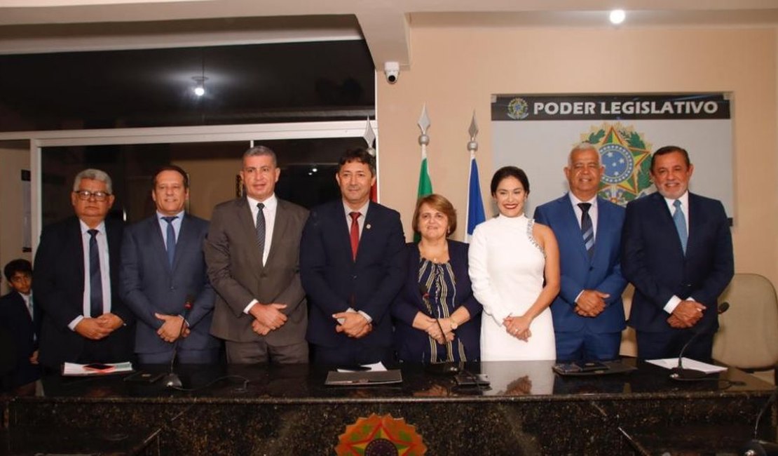 Na posse de Ricardo Claudino, Neno da Laje demonstra liderança entre os poderes