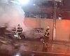 Veículo é destruído por incêndio no bairro Mangabeiras, em Maceió
