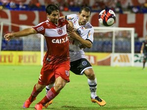 Classificado, ASA perde para o CRB e Chico faz os gols, um deles irregular 
